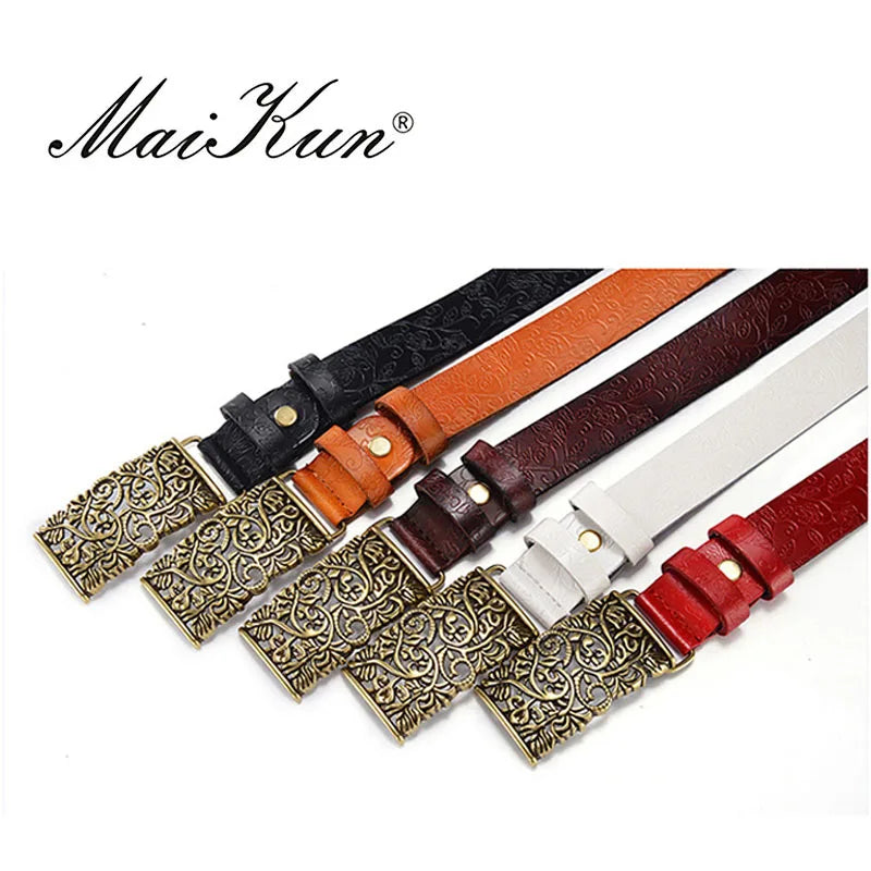 New Fashion Quality Leather Belts for Woman Vintage Floral Curved Hollow Out Metal Buckle Wide Female Belts