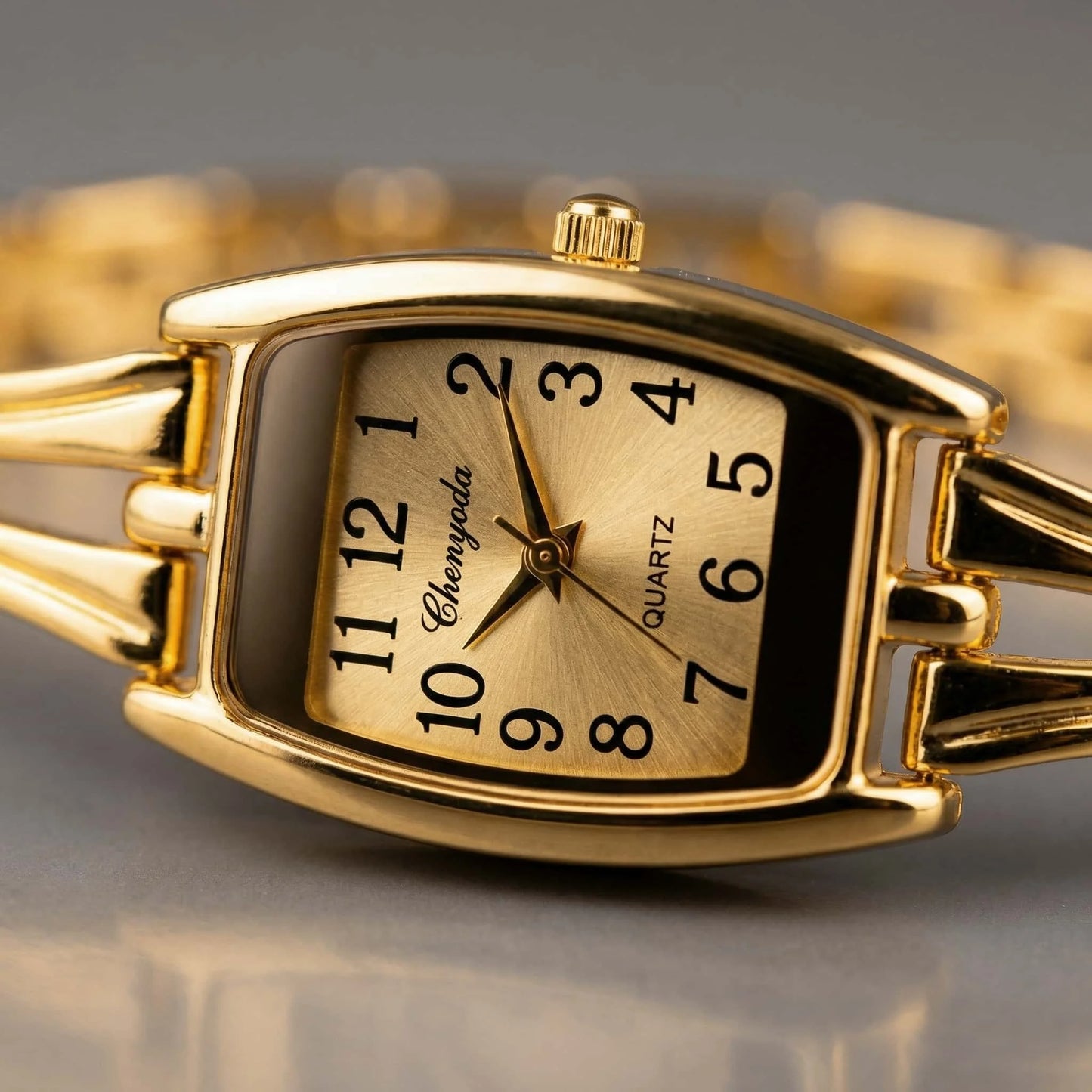 Luxury Women's Watches Fashion Rectangle Alloy Watch Strap Bracelet Quartz Watch Vintage Exquisite Ladies Clock Gift Reloj Mujer