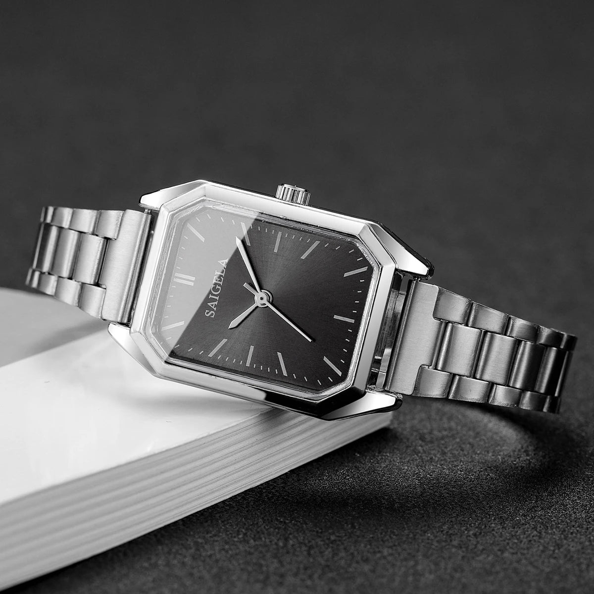 Fashion Women Quartz Watch Simple Rectangle Wristwatch for Girls Clock Gift Reloj Mujer（Without Box）