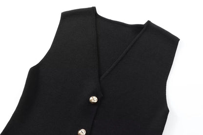 MUJER Knit Sleeveless Vests for Women White Black Cropped Vest Top Women Vintage Button Female Vest Knitted Short Vest Women