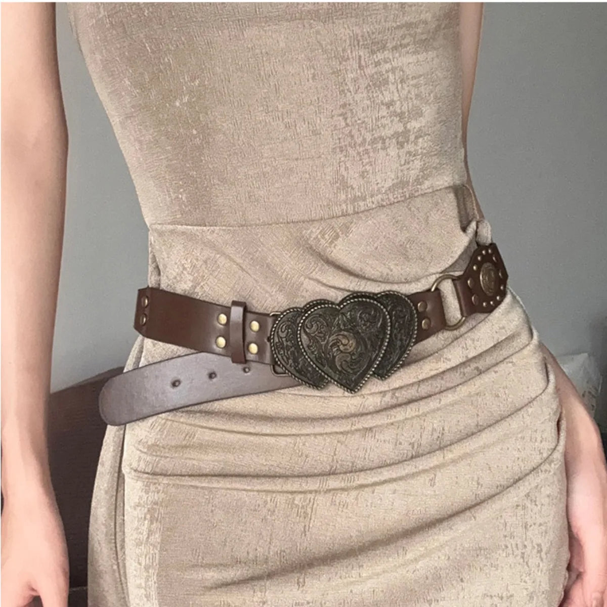 Vintage Bohemian style carved wide belt with heart-shaped buckle and rivet details, versatile pants belt suitable for daily