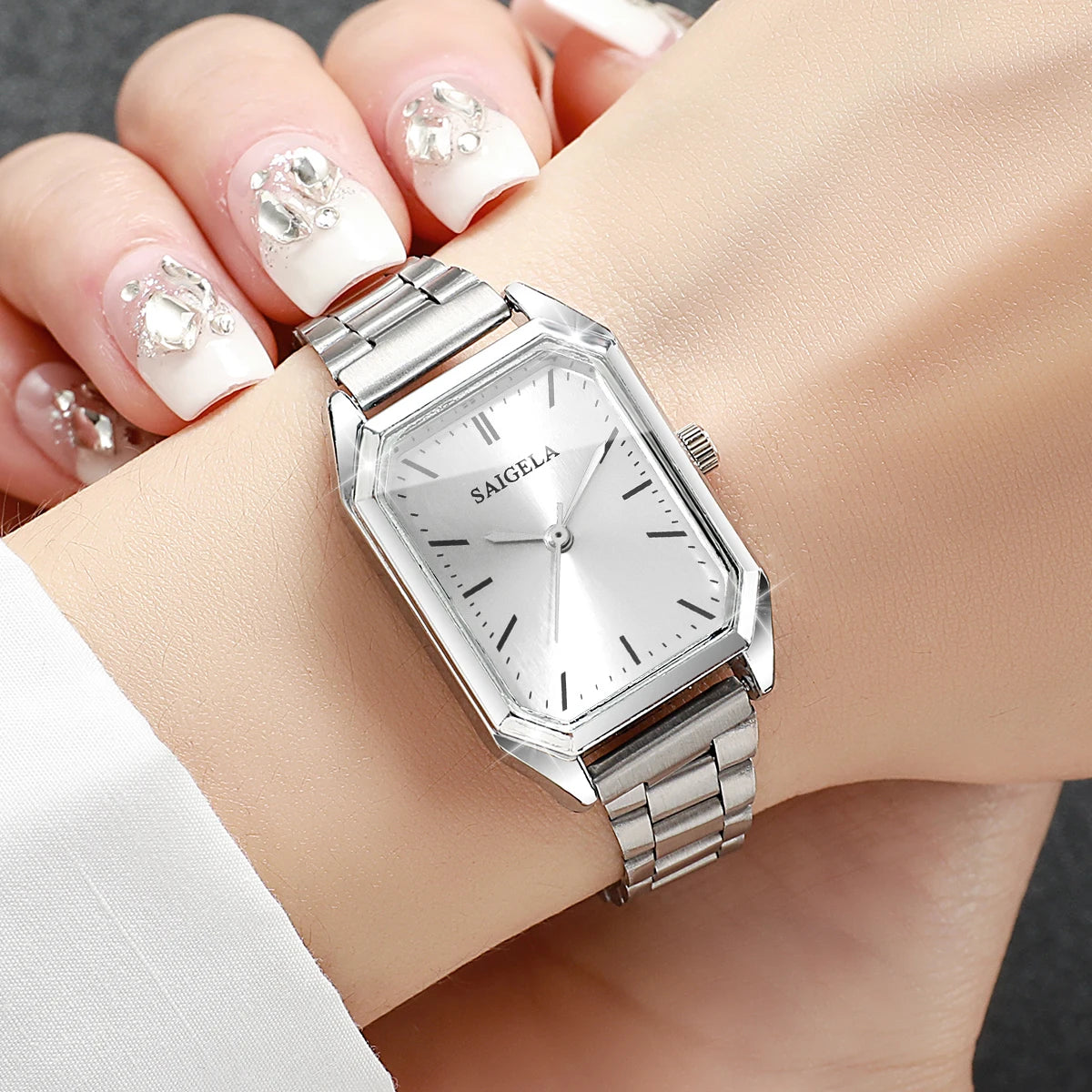 Fashion Women Quartz Watch Simple Rectangle Wristwatch for Girls Clock Gift Reloj Mujer（Without Box）