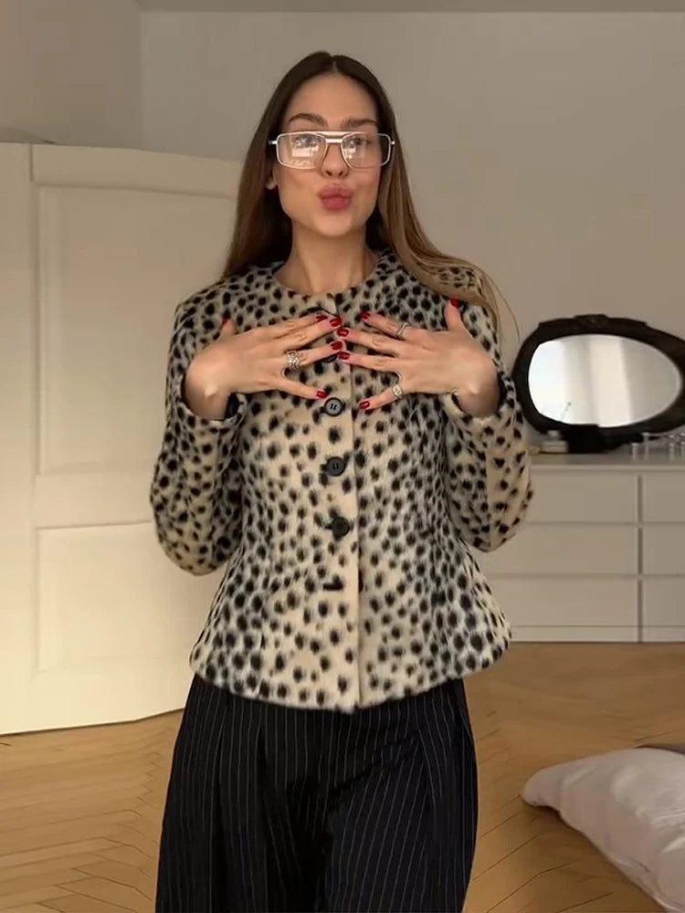 Leopard Print Cropped Jacket Round Neck Long Sleeve Button Front 2026 Spring Edgy Women Outerwear Fashion Chic Street Lady Coats