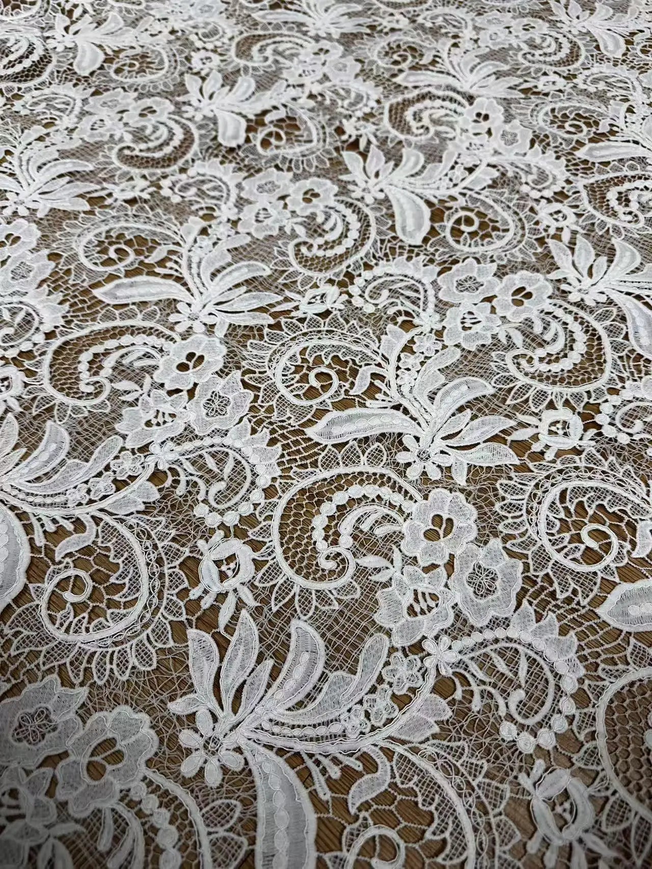 2025 HOT New Corded Embroidery Guipure Lace Fabric High Quality Fashion Wedding Dress Lace Fabric French Chantilly Lace