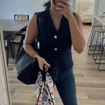 MUJER Knit Sleeveless Vests for Women White Black Cropped Vest Top Women Vintage Button Female Vest Knitted Short Vest Women