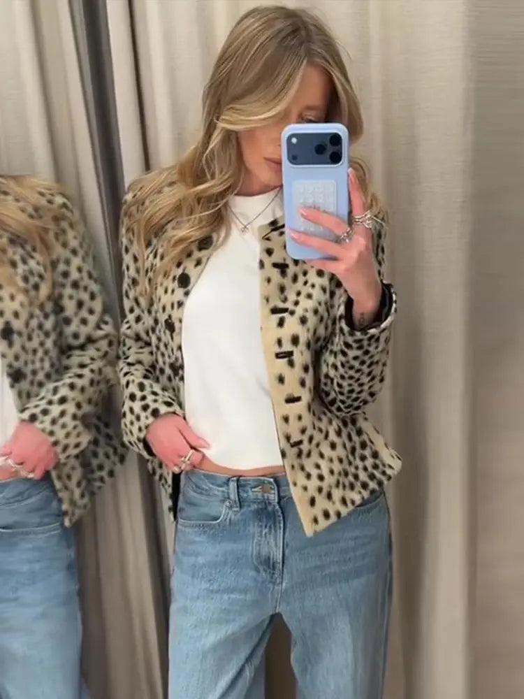 Leopard Print Cropped Jacket Round Neck Long Sleeve Button Front 2026 Spring Edgy Women Outerwear Fashion Chic Street Lady Coats