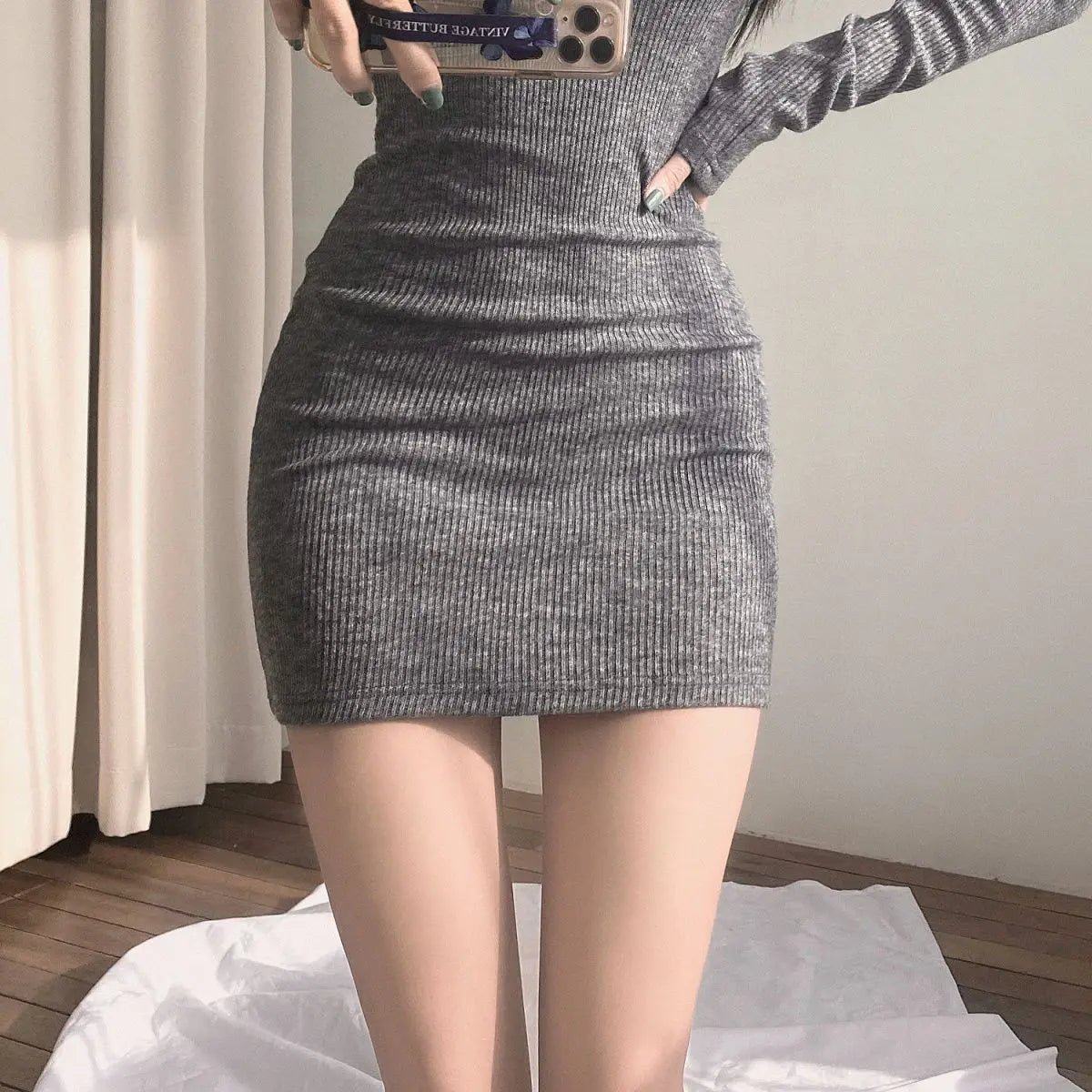 Sexy V-Neck Mini Dresses For Women Fashion Long Sleeve Slim Fit Solid Autumn Pleated Bodycon Casual Elastic Party Tank Vestidos